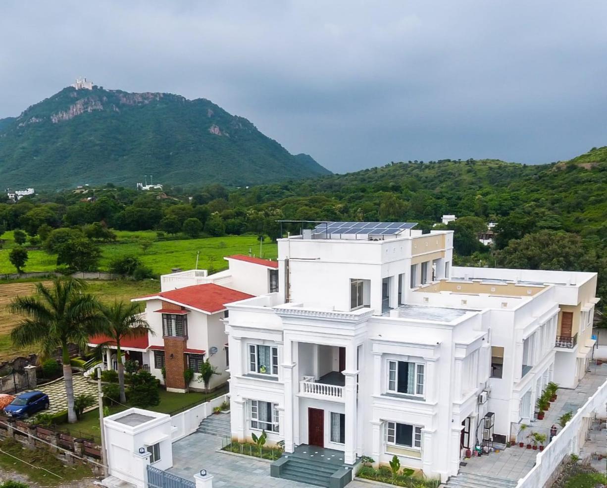 Chez Lavania - A Boutique Homestay Udaipur Luaran gambar